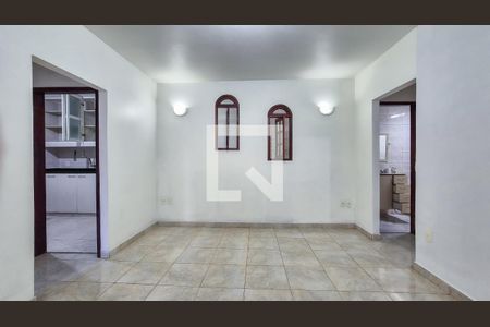 Sala de casa para alugar com 2 quartos, 140m² em Olaria, Rio de Janeiro