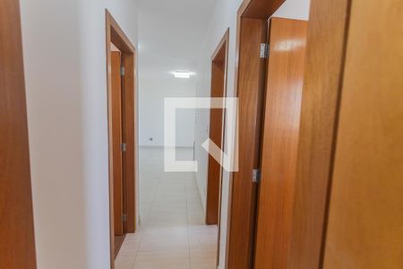 Corredor de apartamento para alugar com 2 quartos, 75m² em Serra, Belo Horizonte