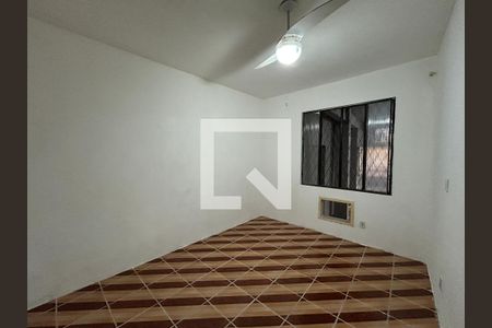 Quarto 1 de casa para alugar com 2 quartos, 75m² em Osvaldo Cruz, Rio de Janeiro