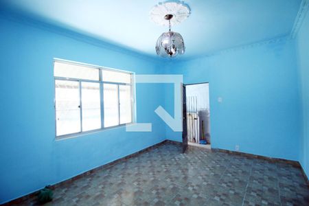 Casa para alugar com 2 quartos, 76m² em Penha, Rio de Janeiro
