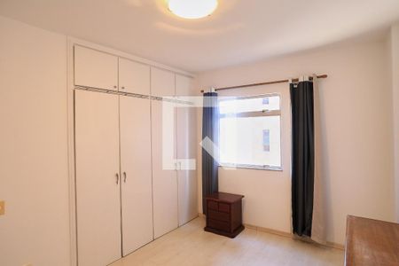 Suíte de apartamento para alugar com 2 quartos, 86m² em Funcionários, Belo Horizonte