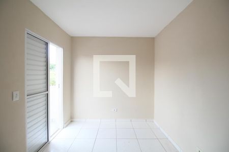 Quarto 2 de casa para alugar com 2 quartos, 46m² em Parque Assuncao, Taboão da Serra