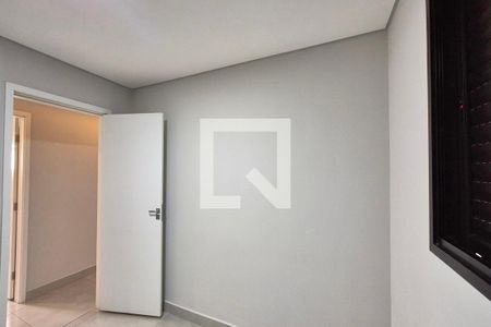 Quarto 1 de casa para alugar com 5 quartos, 180m² em Jardim dos Oliveiras, Campinas