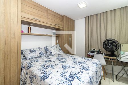 Quarto 1 de apartamento à venda com 2 quartos, 55m² em Vila Valqueire, Rio de Janeiro