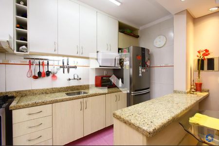 Cozinha de apartamento à venda com 3 quartos, 142m² em São João, Porto Alegre