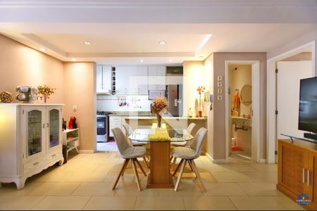 Sala de apartamento à venda com 3 quartos, 142m² em São João, Porto Alegre