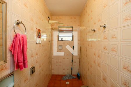 Banheiro de casa para alugar com 3 quartos, 264m² em Jardim Record, Taboão da Serra