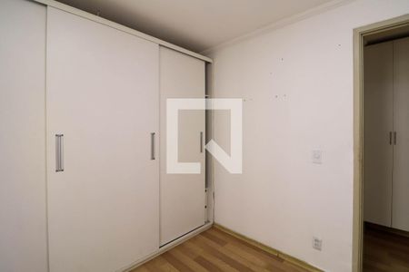 Quarto 2 de apartamento para alugar com 2 quartos, 48m² em Vila Indiana, Taboão da Serra