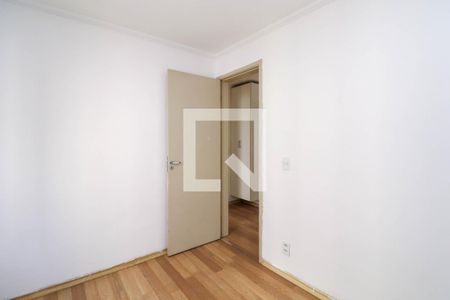 Quarto 1 de apartamento para alugar com 2 quartos, 48m² em Vila Indiana, Taboão da Serra