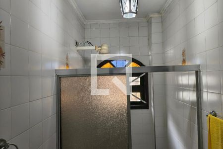 Banheiro de casa para alugar com 1 quarto, 82m² em Maracanã, Praia Grande