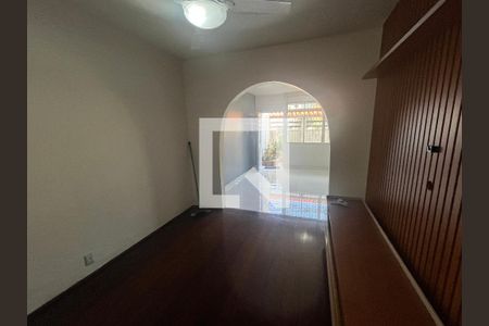 Casa para alugar com 3 quartos, 200m² em Portuguesa, Rio de Janeiro