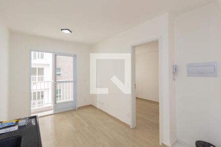 Sala/Cozinha de apartamento para alugar com 1 quarto, 27m² em Parada Xv de Novembro, São Paulo