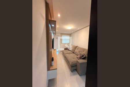Sala de casa para alugar com 2 quartos, 67m² em Vilamar, Praia Grande