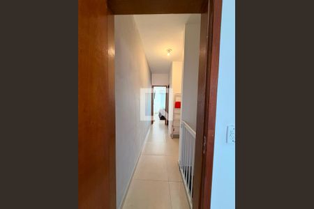 Corredor de casa para alugar com 2 quartos, 67m² em Vilamar, Praia Grande