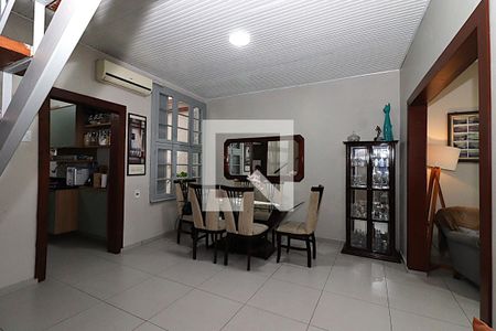 Sala de Jantar de casa à venda com 4 quartos, 137m² em Floresta, Porto Alegre