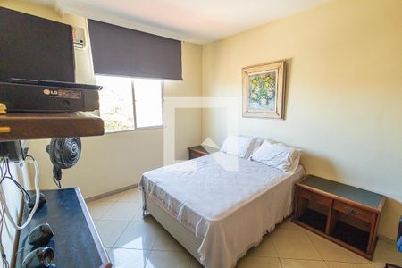 Quarto 1/ suite de apartamento à venda com 4 quartos, 190m² em Floramar, Belo Horizonte