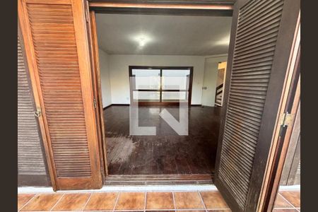 Casa para alugar com 4 quartos, 418m² em Guarani, Novo Hamburgo