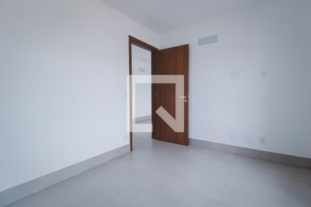 Apartamento à venda com 2 quartos, 69m² em Setor Bueno, Goiânia