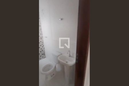 Banheiro de casa de condomínio para alugar com 2 quartos, 38m² em Penha de França, São Paulo