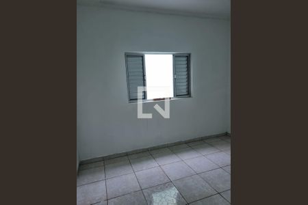 Quarto de casa à venda com 4 quartos, 200m² em Parque Sao Rafael, São Paulo