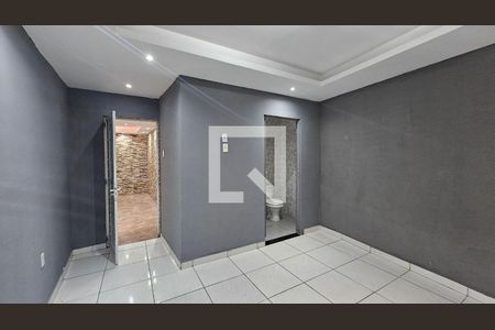 Suíte de casa para alugar com 2 quartos, 80m² em Centro, Nilópolis