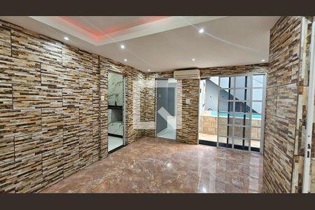 Sala de casa para alugar com 2 quartos, 80m² em Centro, Nilópolis