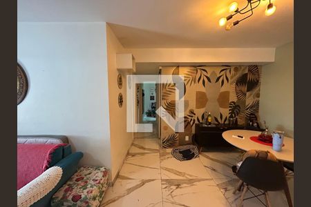 Corredor de apartamento à venda com 3 quartos, 87m² em Vila Valqueire, Rio de Janeiro