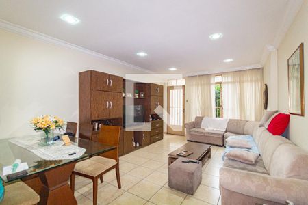 Casa para alugar em Vila Canero