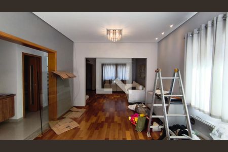Sala de casa para alugar com 4 quartos, 500m² em Jardim Nossa Senhora Aparecida, São Paulo