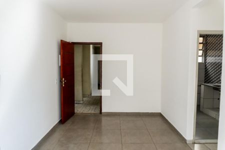 Sala de apartamento para alugar com 3 quartos, 70m² em Irajá, Rio de Janeiro