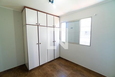 Quarto 2 de apartamento para alugar com 2 quartos, 65m² em Vila Guarani, São Paulo