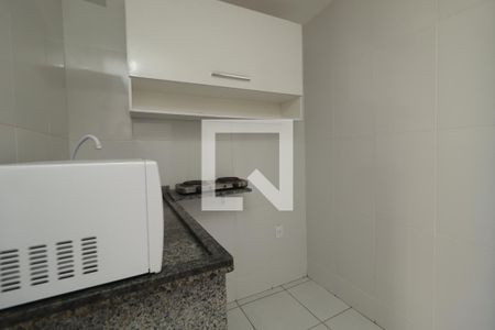 Cozinha de kitnet/studio para alugar com 1 quarto, 28m² em Bosque da Saúde, São Paulo