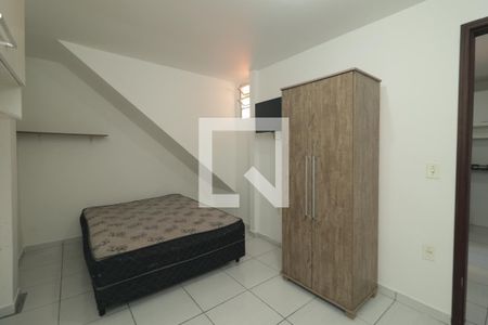 Quarto de kitnet/studio para alugar com 1 quarto, 28m² em Bosque da Saúde, São Paulo