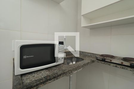 Cozinha de kitnet/studio para alugar com 1 quarto, 28m² em Bosque da Saúde, São Paulo