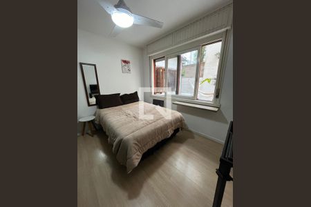 Quarto de apartamento para alugar com 2 quartos, 56m² em Menino Deus, Porto Alegre