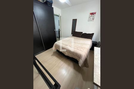 Quarto de apartamento para alugar com 2 quartos, 56m² em Menino Deus, Porto Alegre