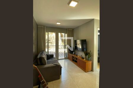 Sala de apartamento à venda com 2 quartos, 50m² em João Pinheiro, Belo Horizonte