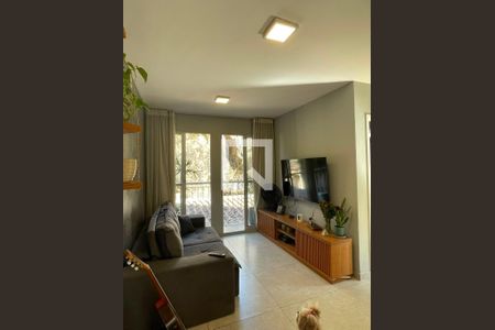Sala de apartamento à venda com 2 quartos, 50m² em João Pinheiro, Belo Horizonte