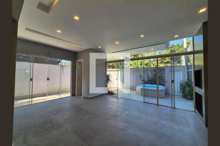Casa para alugar com 3 quartos, 140m² em Vargem Grande, Rio de Janeiro