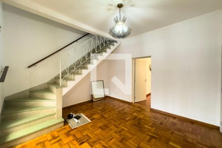 Casa para alugar em Vila Santo Estefano