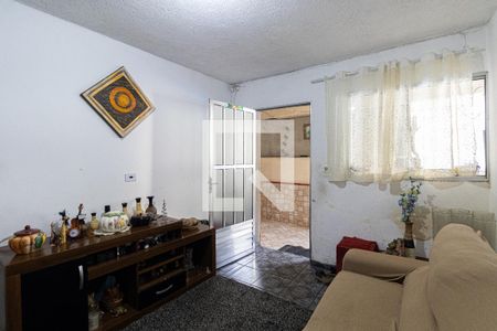Casa para alugar em Vila Carmosina