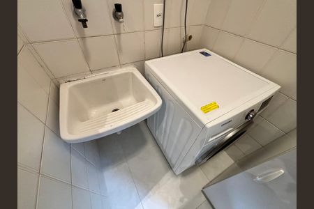 Apartamento à venda com 42m², 1 quarto e 1 vaga Apartamento à venda com 42m², 1 quarto e 1 vagaÁrea de Serviço