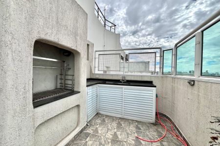 Apartamento à venda com 140m², 3 quartos e 2 vagasChurrasqueira