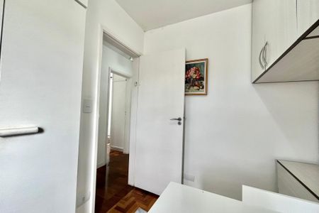 Apartamento à venda com 140m², 3 quartos e 2 vagasQuarto 2