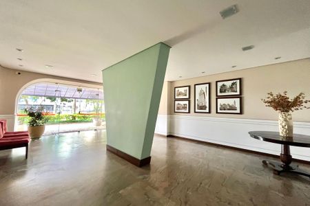 Apartamento à venda com 140m², 3 quartos e 2 vagasHall social