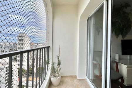 Apartamento à venda com 140m², 3 quartos e 2 vagasVaranda da Sala 1