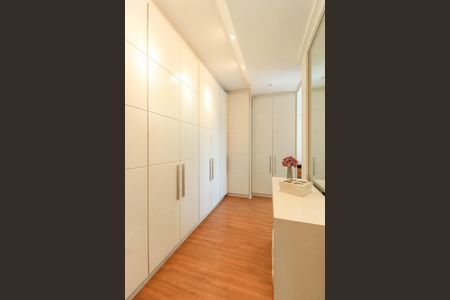 Apartamento à venda com 177m², 3 quartos e 4 vagasCloset da Suíte 1