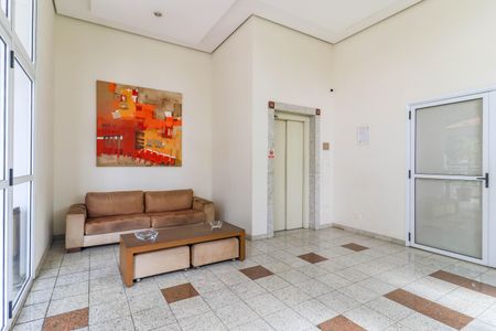 Apartamento à venda com 177m², 3 quartos e 4 vagasHall social