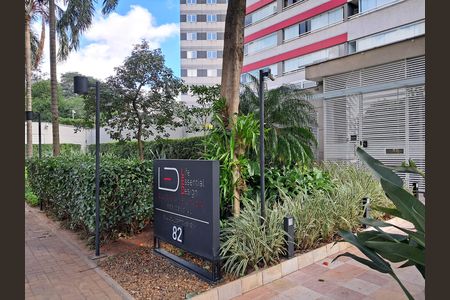 Apartamento à venda com 67m², 2 quartos e 1 vaga Apartamento à venda com 67m², 2 quartos e 1 vagaFachada