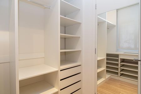 Apartamento à venda com 64m², 2 quartos e 1 vagaCloset da suíte